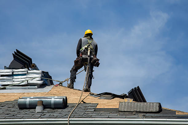 Professional Roof Replacement technician working in Belfast, TN